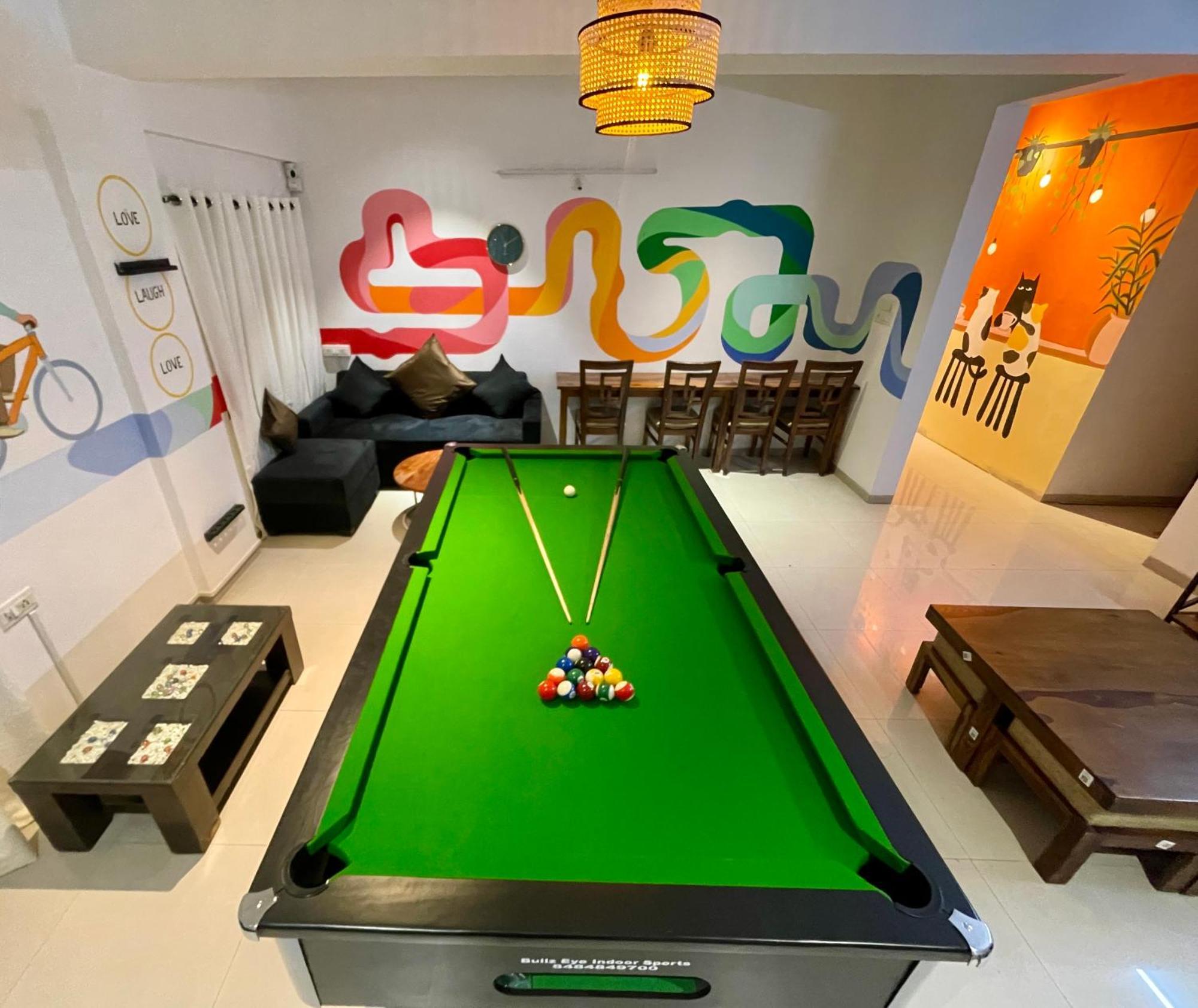 Hoshtel99 - Lux - Stay, Cowork And Cafe - Luxurious Bungalow Poona Buitenkant foto
