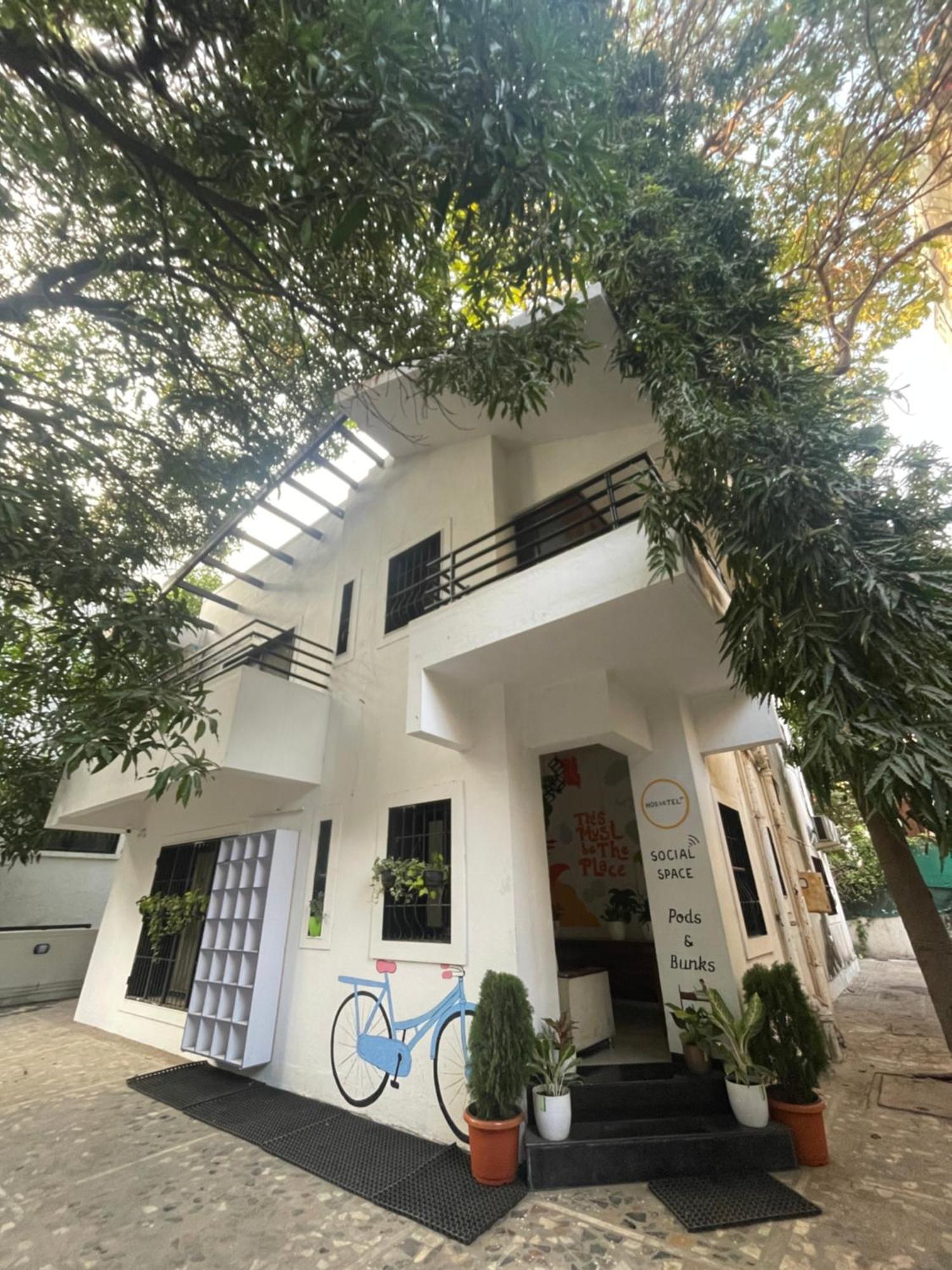 Hoshtel99 - Lux - Stay, Cowork And Cafe - Luxurious Bungalow Poona Buitenkant foto