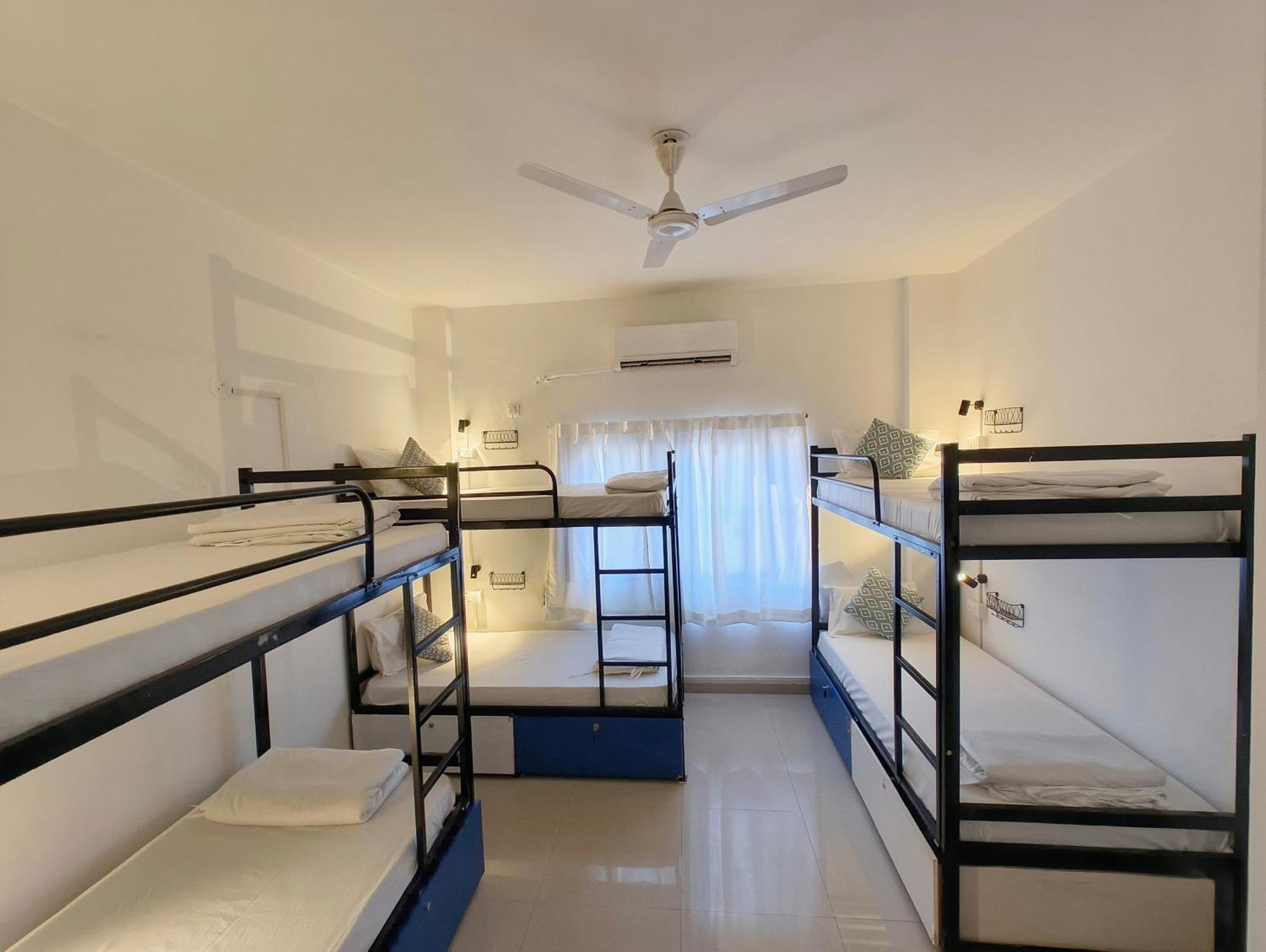 Hoshtel99 - Lux - Stay, Cowork And Cafe - Luxurious Bungalow Poona Buitenkant foto