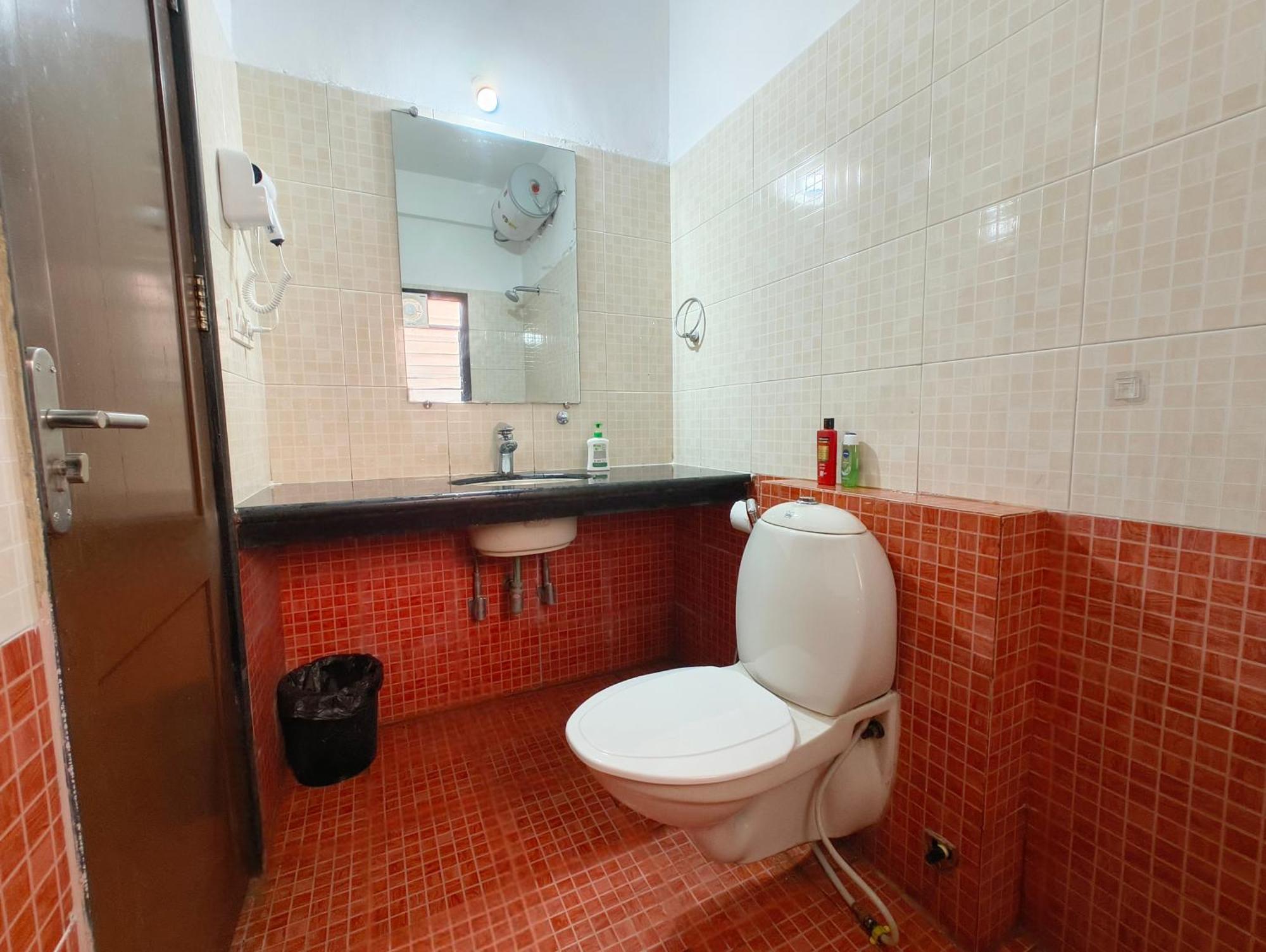 Hoshtel99 - Lux - Stay, Cowork And Cafe - Luxurious Bungalow Poona Buitenkant foto